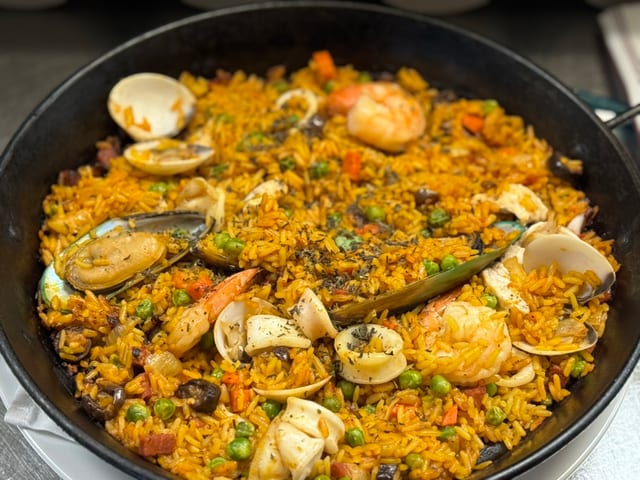 Paella Valencia.